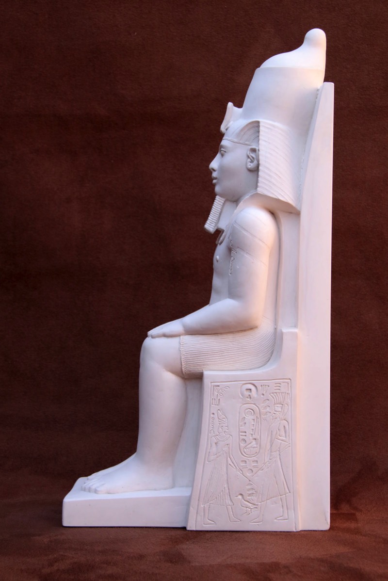 Available for purchase, Rameses II bookend in plaster, handmade by the Modern Souvenir Company.