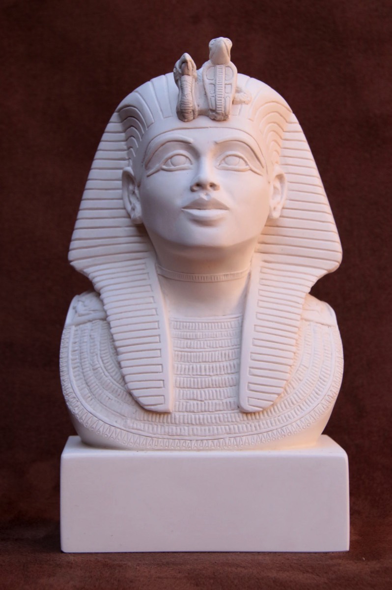 Available for purchase,Tutankhamun Ornament/bookend, by the Modern Souvenir Company.